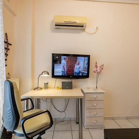 Апартаменты Flat In Excellent Location With Private Parking Афины Экстерьер фото