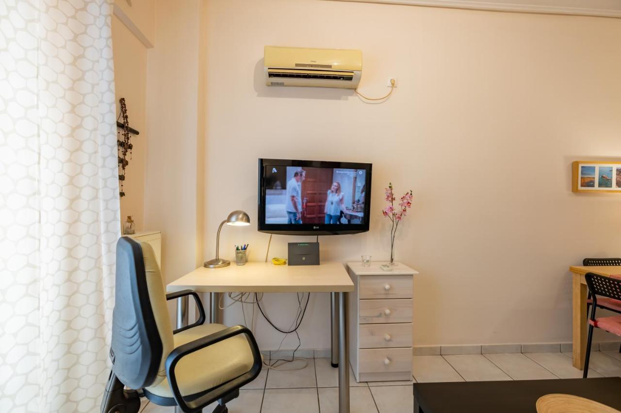 Апартаменты Flat In Excellent Location With Private Parking Афины Экстерьер фото