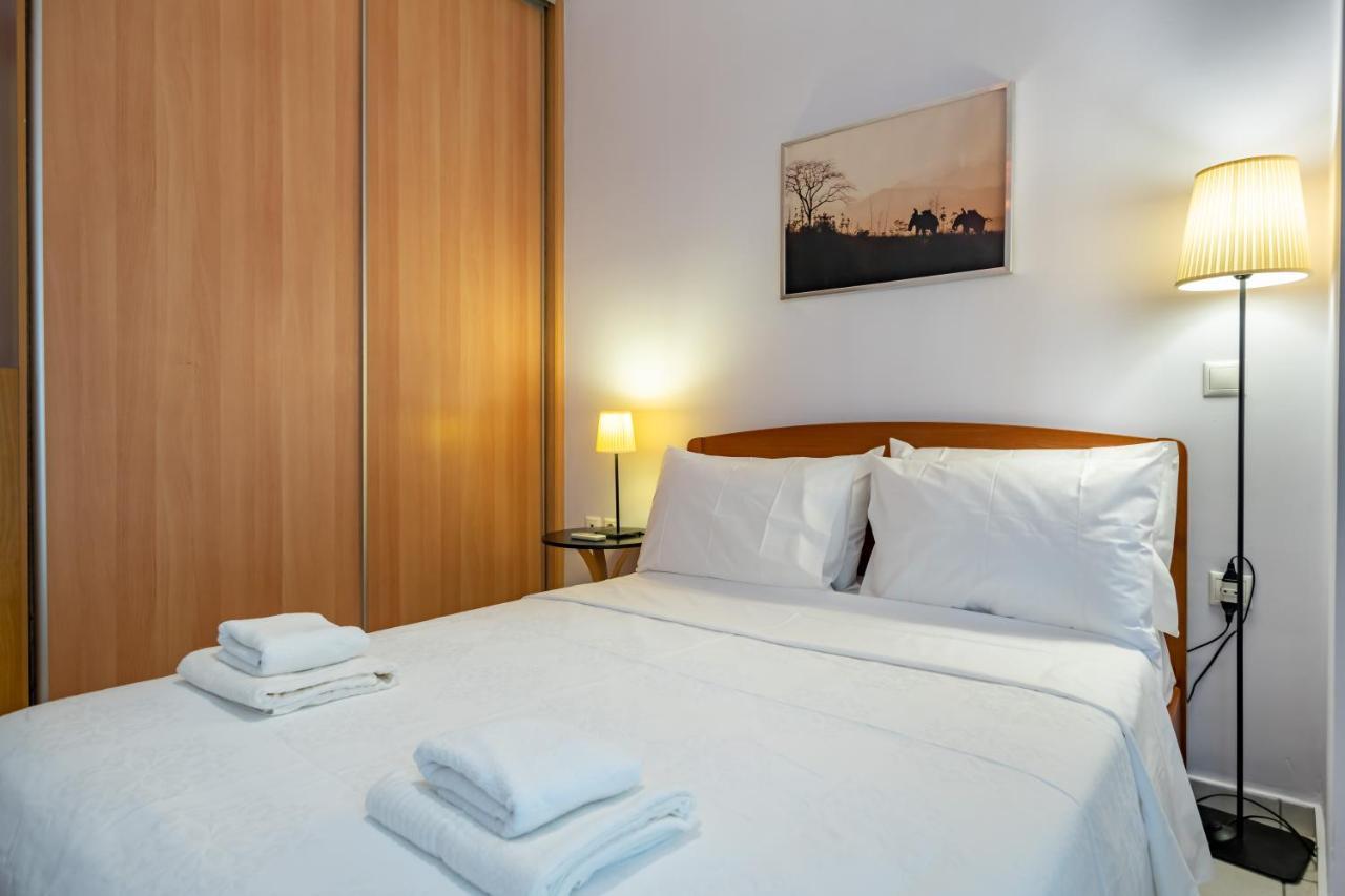 Апартаменты Flat In Excellent Location With Private Parking Афины Экстерьер фото