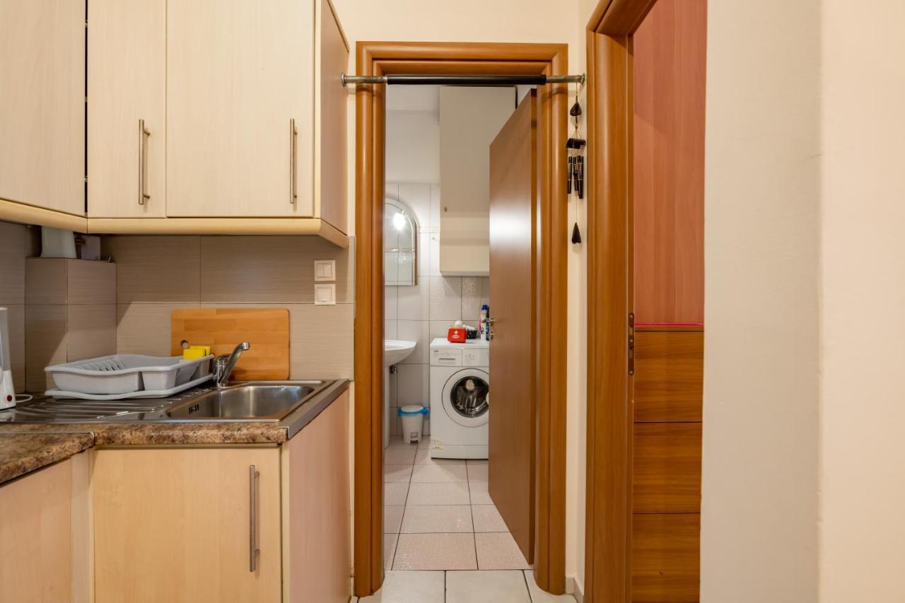 Апартаменты Flat In Excellent Location With Private Parking Афины Экстерьер фото